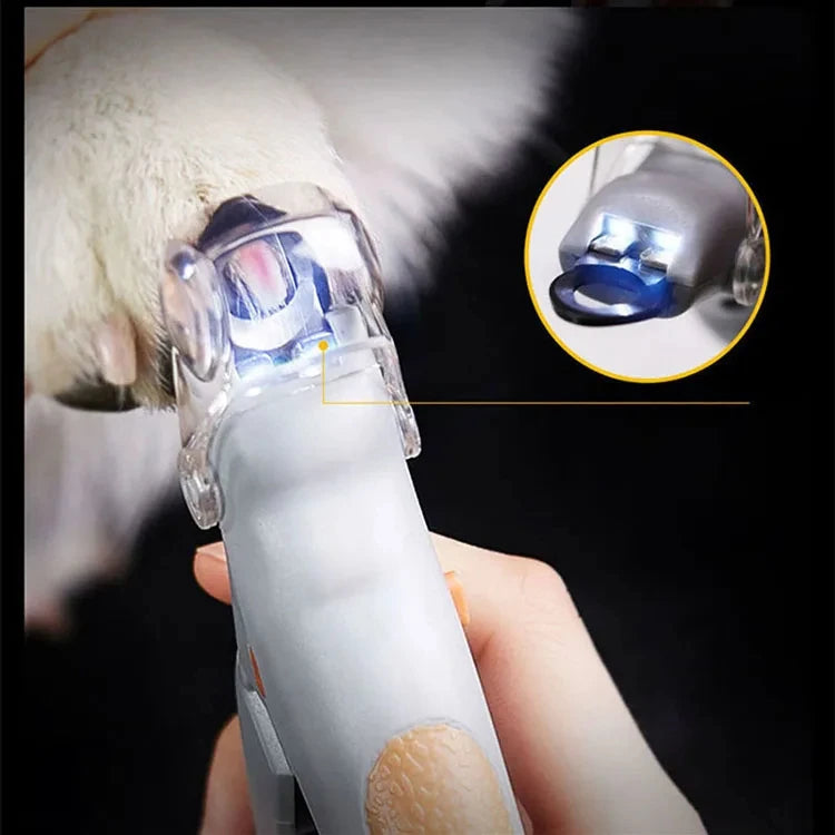 Cortaúñas Profesional con Guía LED – Evita Cortes Accidentales